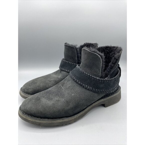 UGG Black Suede Bootie Shearling Women’s 6 Winter Boot - Picture 1 of 9